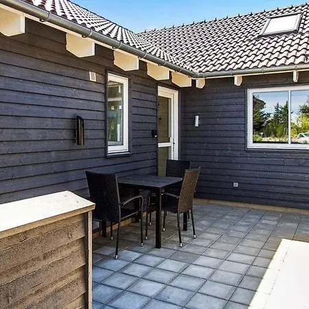 Oksby Sleeps 16 Pool Wifi Holiday home *