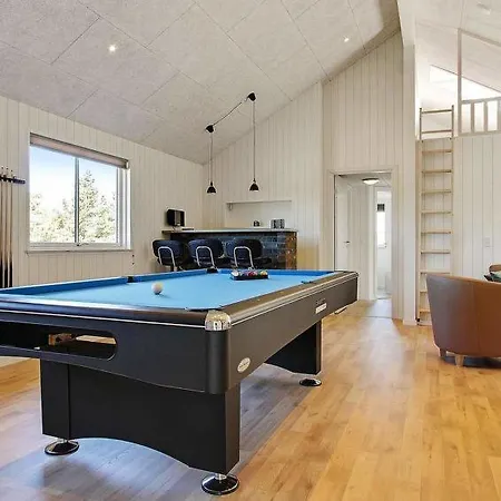 Oksby Sleeps 16 Pool Wifi Holiday home