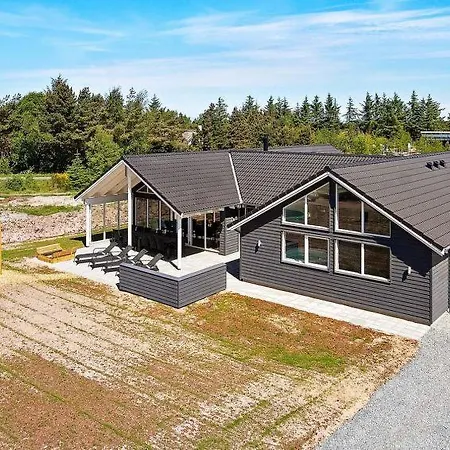 Oksby Sleeps 16 Pool Wifi Holiday home